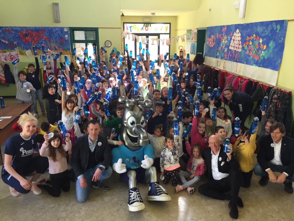 Foto di gruppo incontro con la primaria di Martignana di Po